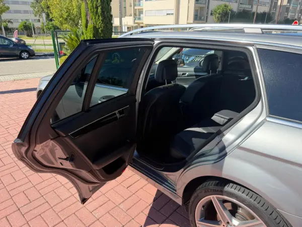 Mercedes-Benz C 250 (BlueTEC) d 4Matic Station 7G-TRONIC Avantgarde 12