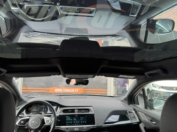 Jaguar I-Pace 31