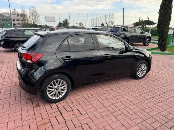 Kia Rio 1.2 CVVT Dynamic 12