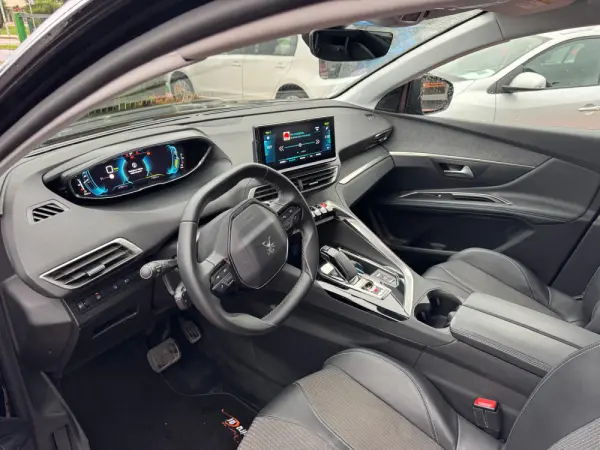 Peugeot 3008 1.6 Hybrid Allure Pack e-EAT8 6