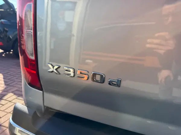 Mercedes-Benz X 350 d Power 4-Matic 12