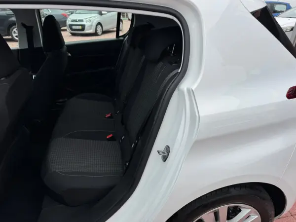 Peugeot 308 1.5 BlueHDi Active Pack 9