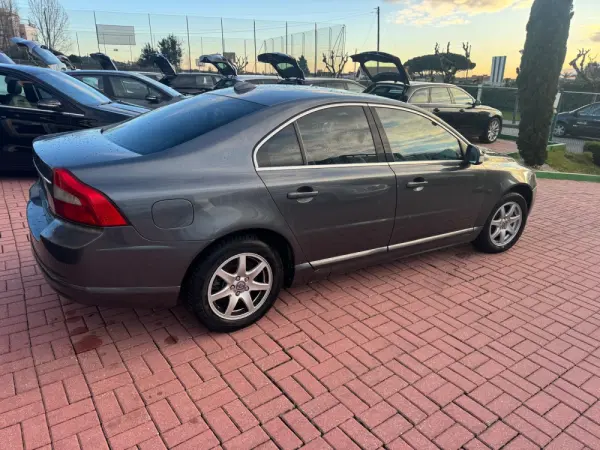 Volvo S80 2.0 D Momentum 8