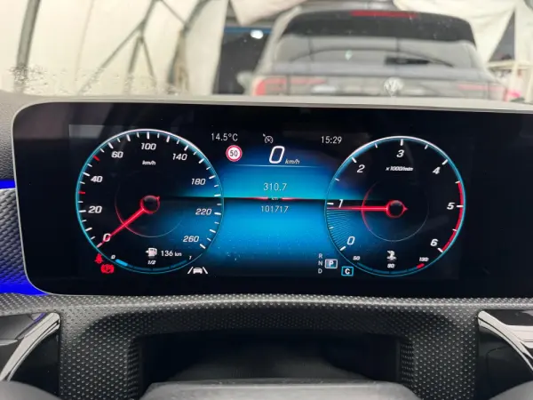 Mercedes-Benz A 180 Limousine d 7G-DCT Progressive 11