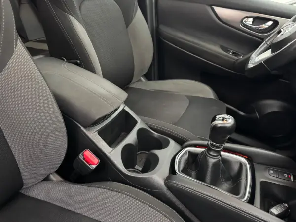 Nissan Qashqai 1.2 DIG-T N-Connecta 26
