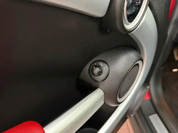 MINI 3 Portas Cooper D 25