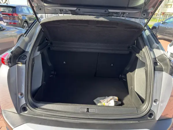 Peugeot 2008 1.2 PureTech Style 10