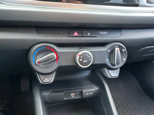 Kia Rio 1.2 CVVT Dynamic 23