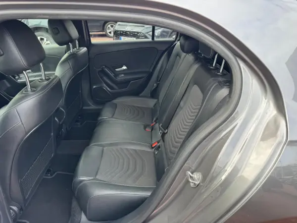 Mercedes-Benz A 180 d Style Aut. 13