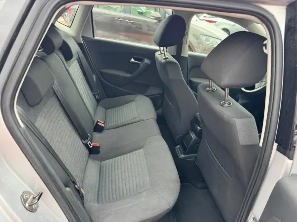 Volkswagen Polo 1.2 TSi Trendline 14