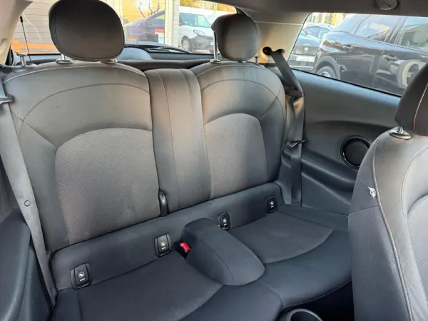 MINI 3 Portas One 20