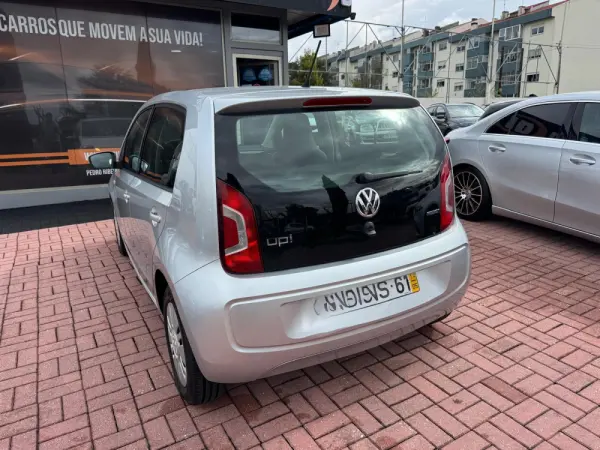 Volkswagen Up! 1.0 BlueMotion Move 27