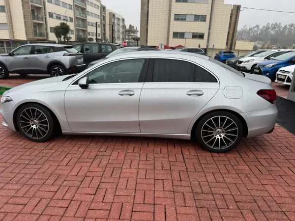 Mercedes-Benz A 180 Limousine d 7G-DCT Progressive 3