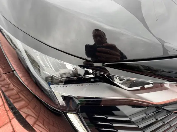 Peugeot 3008 1.6 Hybrid Allure Pack e-EAT8 23