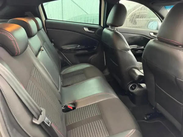 Alfa Romeo Giulietta 1.6 JTDM Exclusive 30