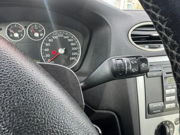 Ford Focus 1.6 TDCi Ghia 25