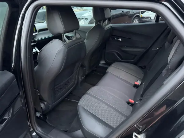 Peugeot 2008 1.5 BlueHDi GT Pack EAT8 55
