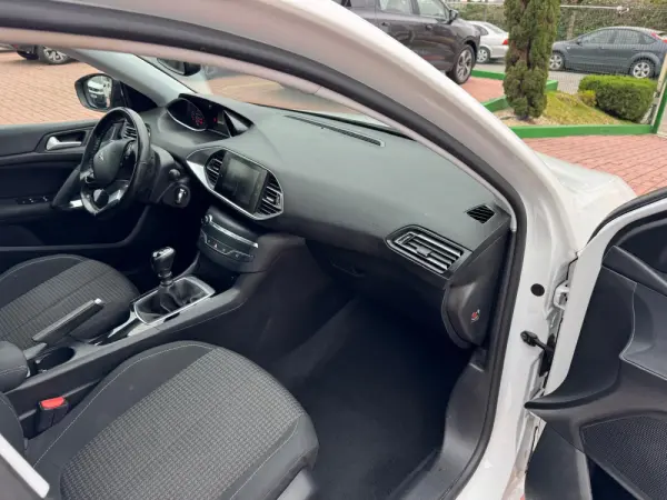 Peugeot 308 1.5 BlueHDi Active Pack 17