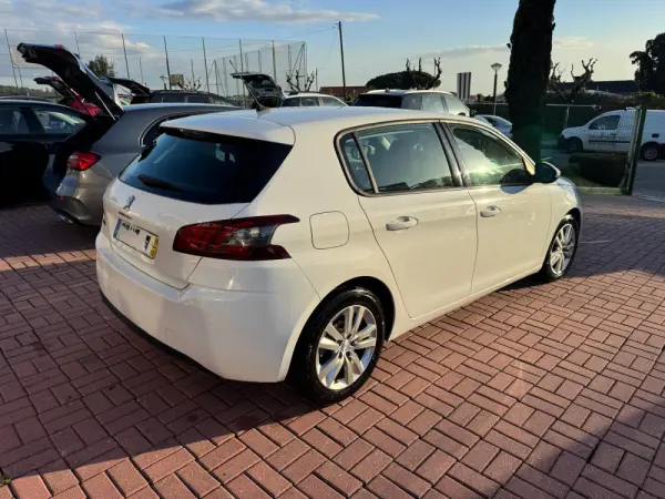 Peugeot 308 1.5 BlueHDi Active Pack 27