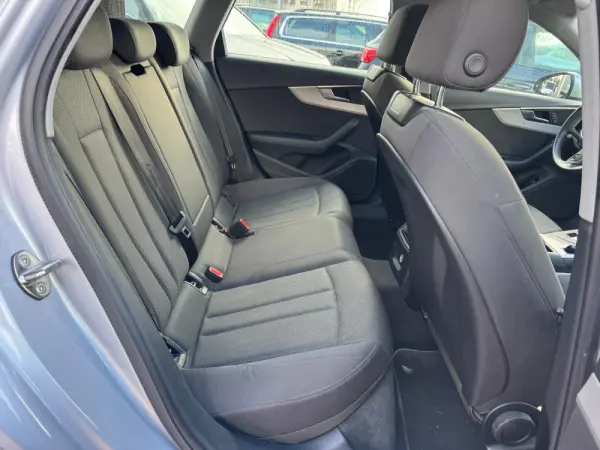 Audi A4 Avant 35 TDI S tronic 16