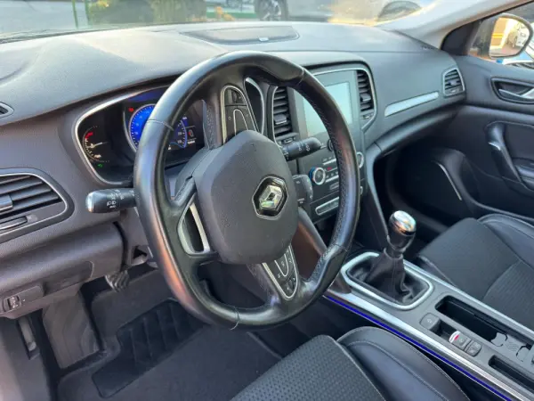 Renault Mégane Sport Tourer ENERGY TCe 130 BOSE EDITION 7