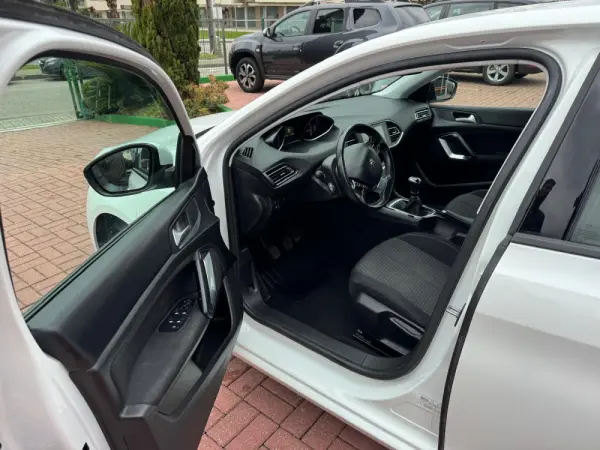 Peugeot 308 1.5 BlueHDi Active Pack 7