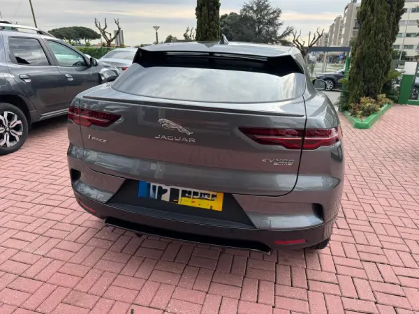 Jaguar I-Pace 5