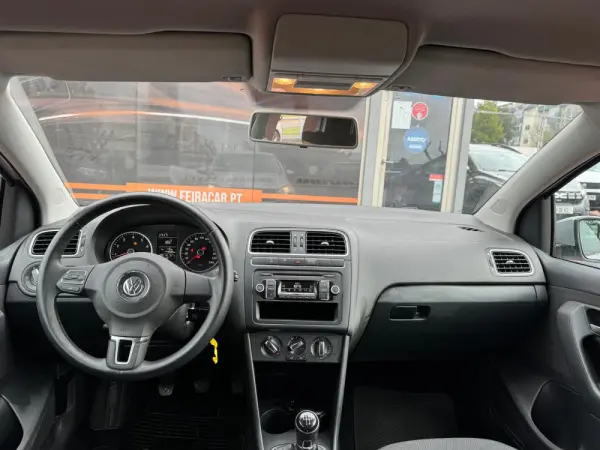 Volkswagen Polo 1.2 TSi Trendline 22
