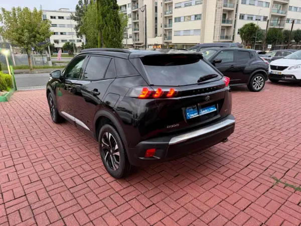 Peugeot 2008 1.5 BlueHDi GT Pack EAT8 57