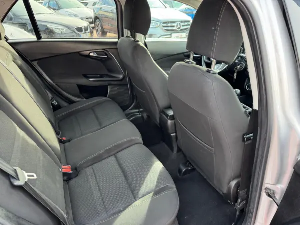 Fiat Tipo Station Wagon 1.3 M-Jet Lounge J17 15