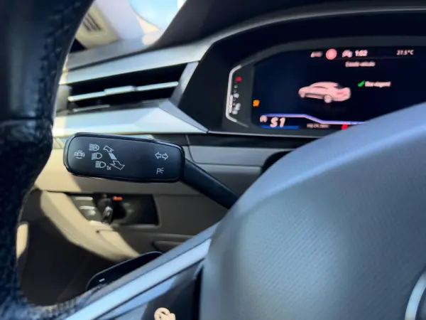 Volkswagen Arteon 2.0 TDI Elegance DSG 29