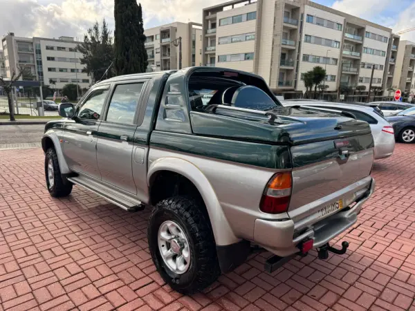 Mitsubishi L200 2.5 TD CD 3200 9