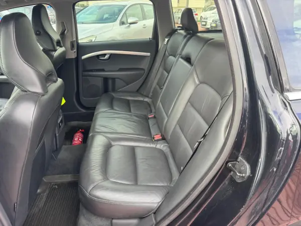 Volvo V70 1.6 D2 Momentum 13