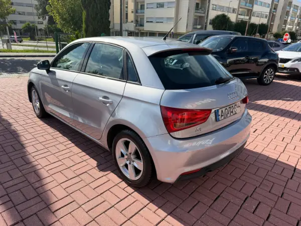 Audi A1 Sportback 1.4 TDI 10