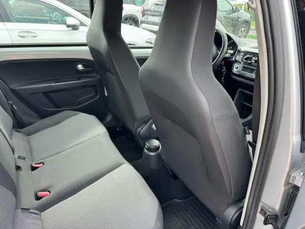 Volkswagen Up! 1.0 BlueMotion Move 8