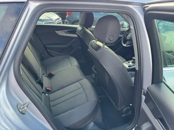 Audi A4 Avant 35 TDI S tronic 15