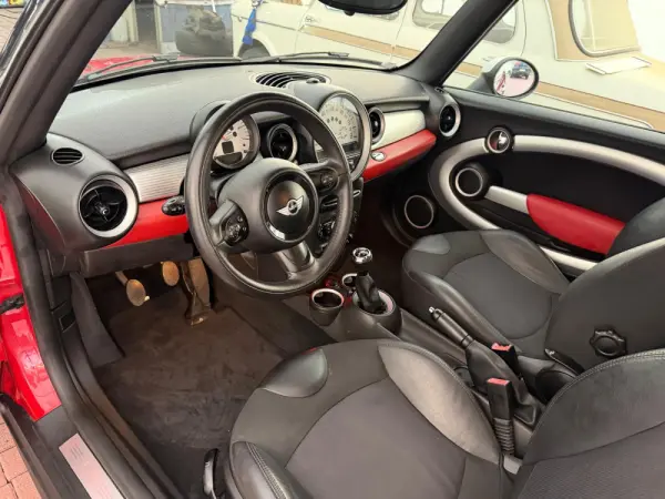 MINI 3 Portas Cooper D 10