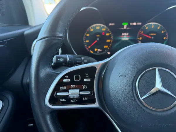 Mercedes-Benz GLC 300 de Coupe 4Matic 9G-TRONIC Exclusive 32