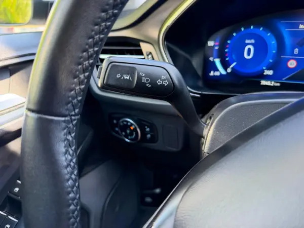 Ford Focus 1.0 EcoBoost Titanium 26