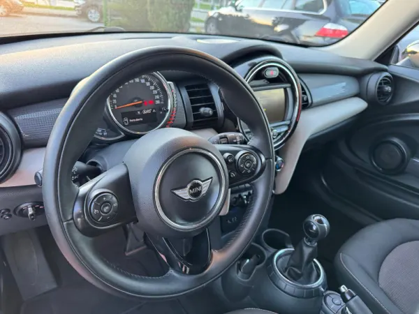 MINI 3 Portas One 12