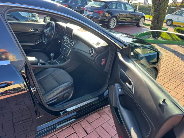 Mercedes-Benz CLA 180 CDI Urban 20
