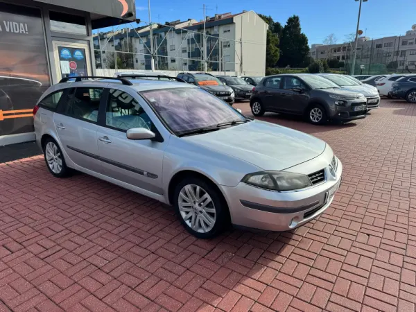 Renault Laguna Break 1.9 dCi Dynamique 8