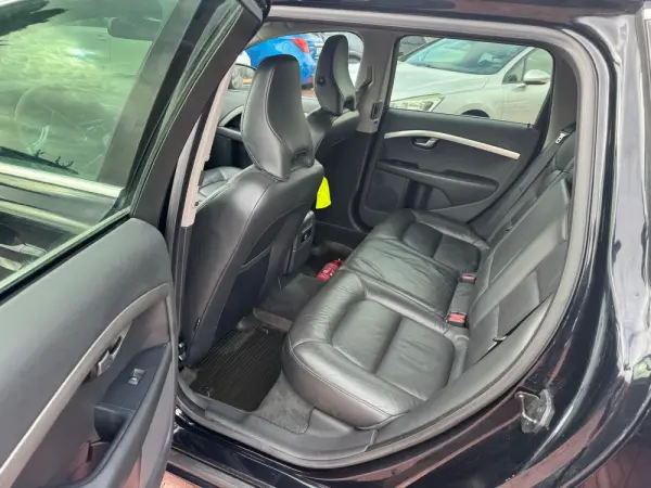 Volvo V70 1.6 D2 Momentum 12
