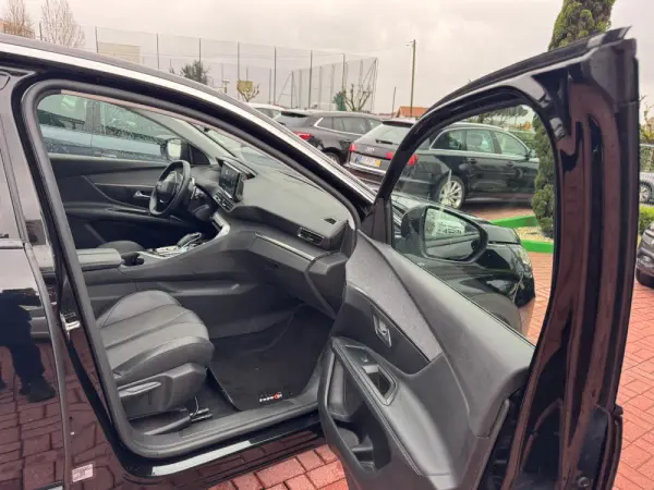 Peugeot 3008 1.6 Hybrid Allure Pack e-EAT8 19