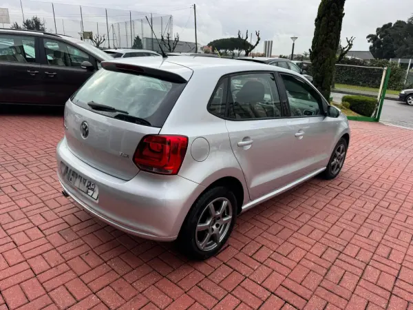 Volkswagen Polo 1.2 TSi Trendline 25