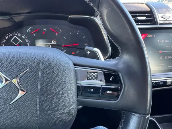 DS DS7 Crossback 1.5 BlueHDi Performance Line EAT8 26