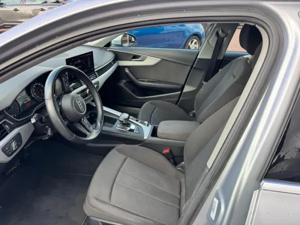 Audi A4 Avant 35 TDI S tronic 28