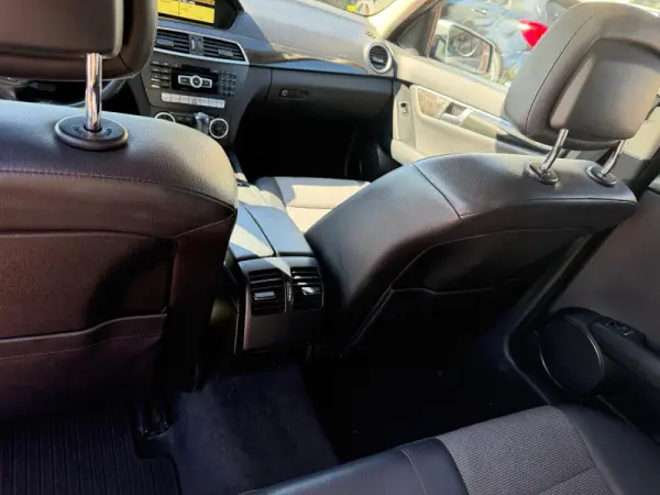Mercedes-Benz C 250 (BlueTEC) d 4Matic Station 7G-TRONIC Avantgarde 11