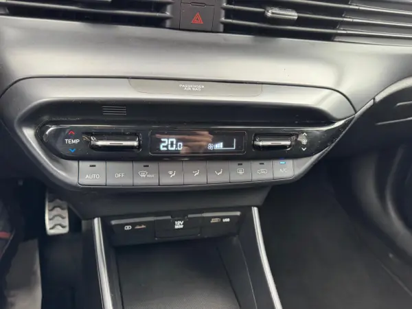 Hyundai Bayon 1.0 T-GDI Premium 27