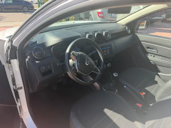 Dacia Duster 1.5 Blue dCi Comfort 9